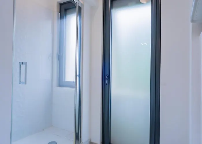 In - 1 Proche Airbus A St Martin Du Touch